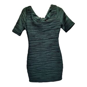 Forever 21 Green Short Sleeve Textured Mini Dress - Size S/P